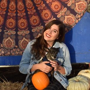 Meet your Posher, Lisa